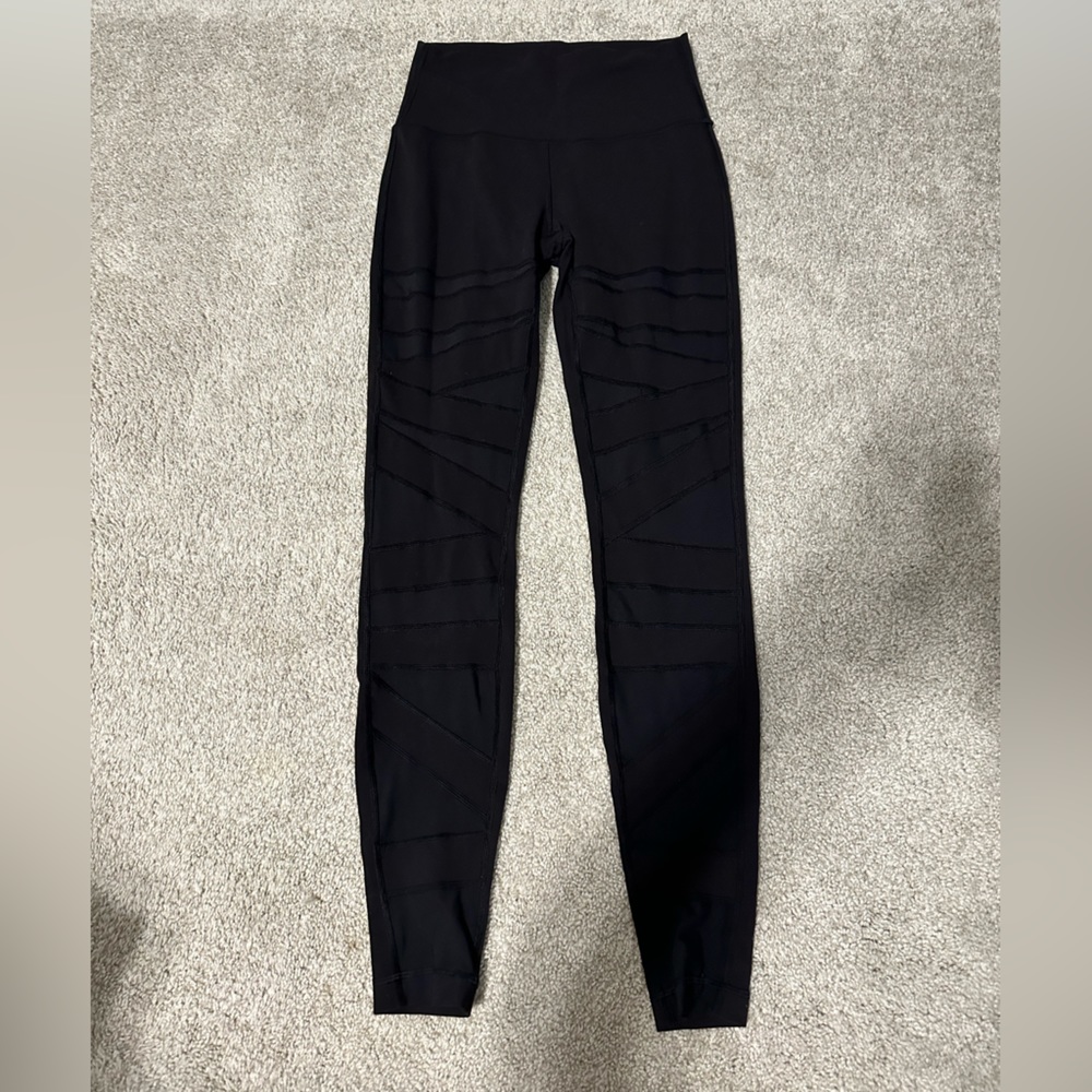Lulu lemon leggings with mesh cutouts